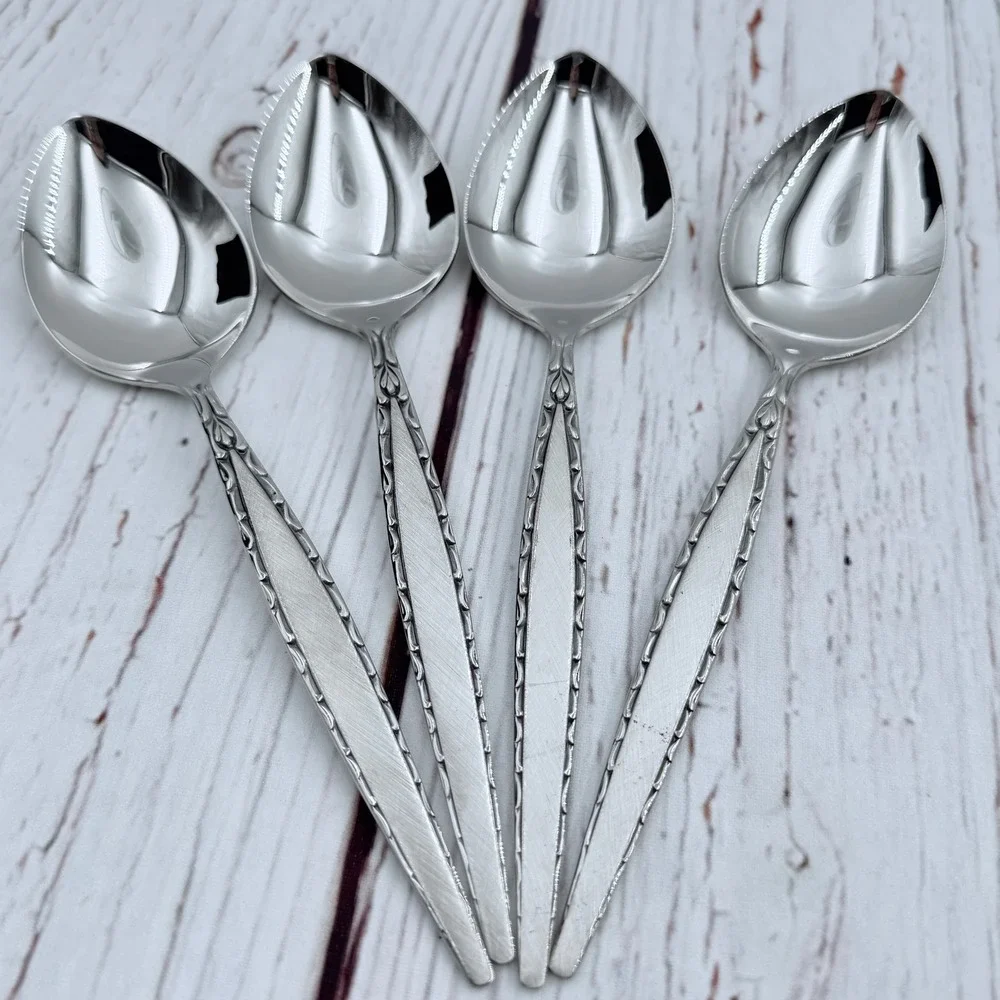 Oneida Community Venetia Stainless Oval Soup Spoons Set of 4 MCM Scalloped Edge